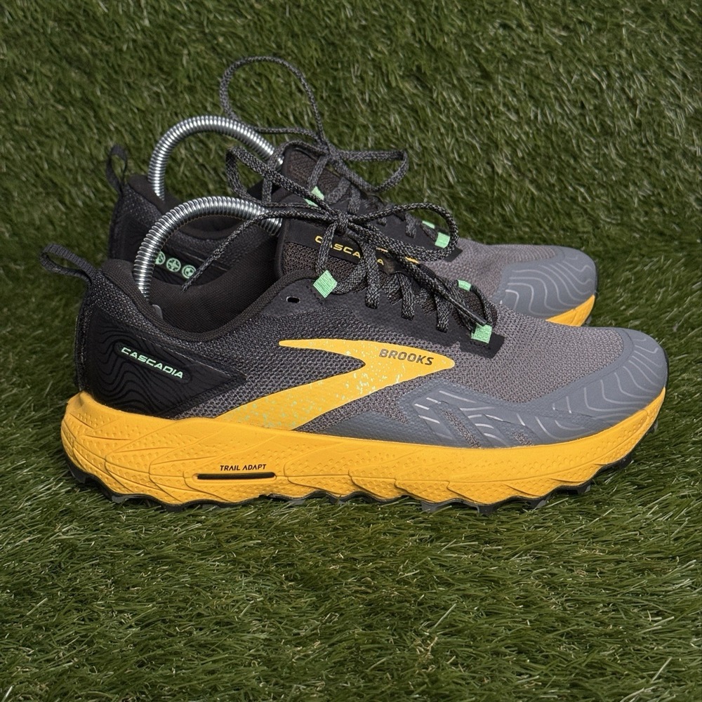 Brooks Cascadia 17 Mens Size 8 Yellow Grey Trail Running Shoes 1104031D333